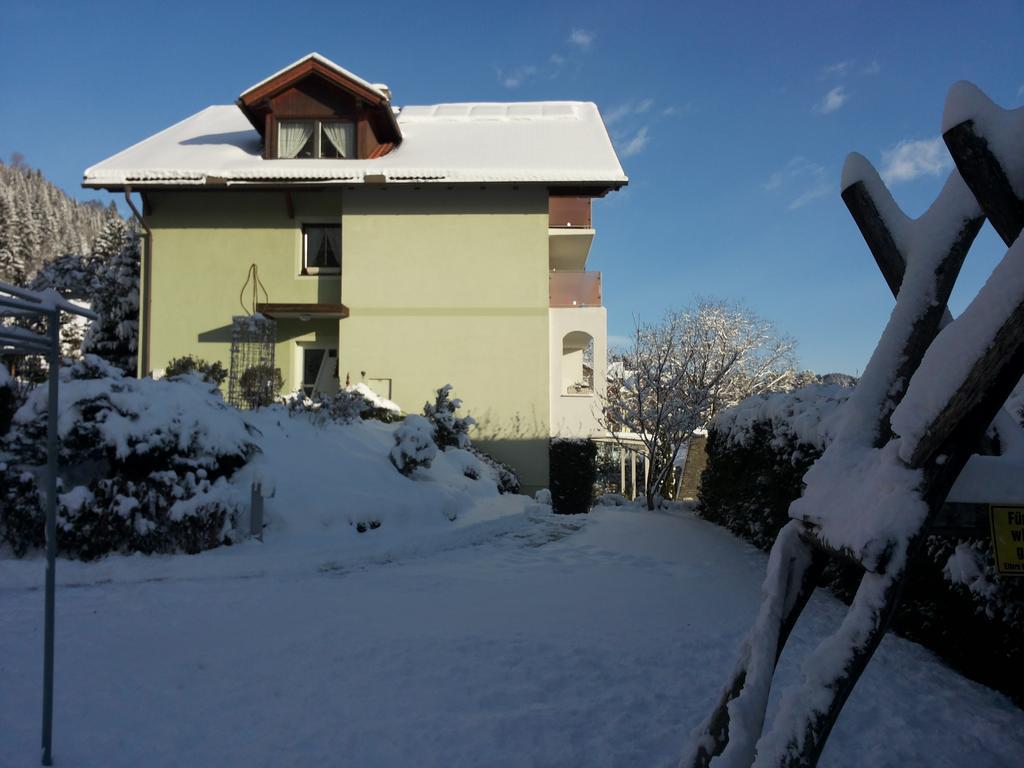 אננהיים Gaestehaus Tarmann מראה חיצוני תמונה