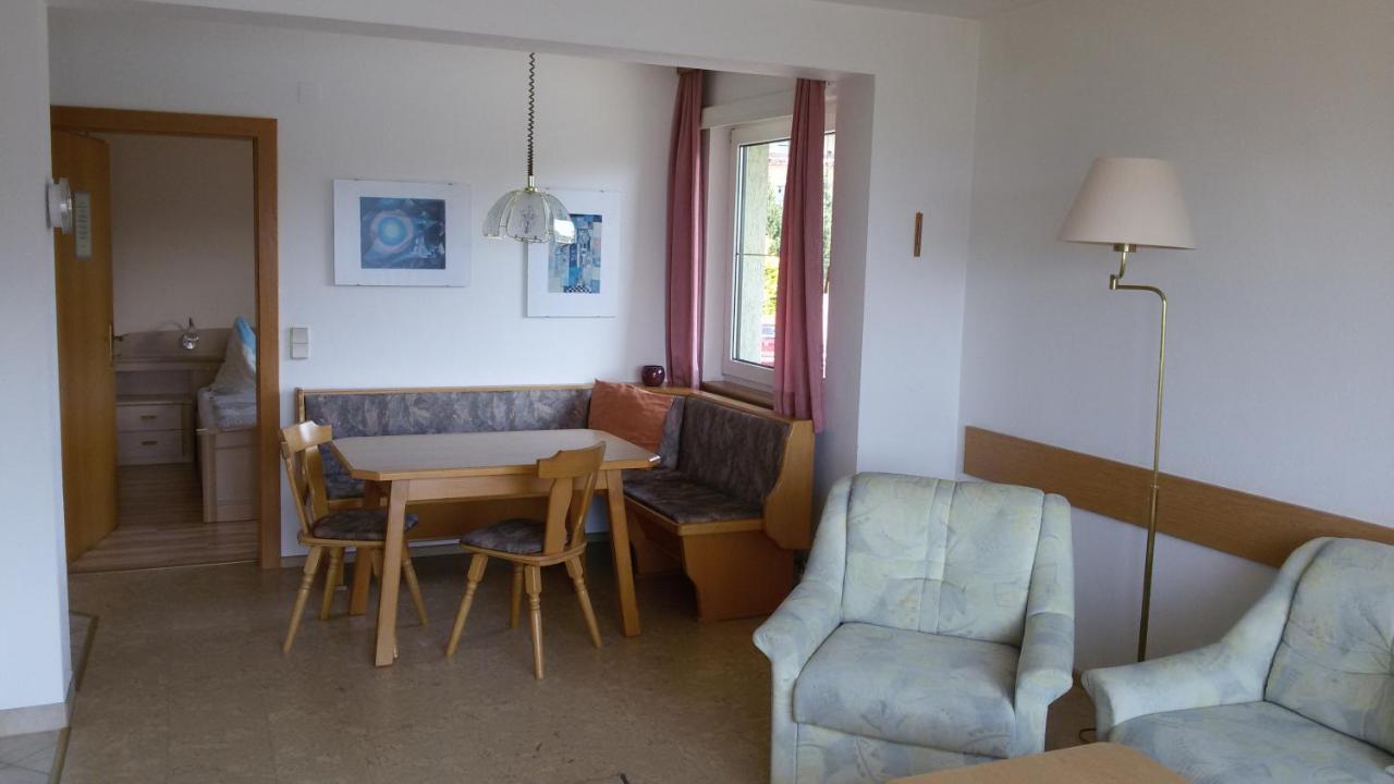אננהיים Gaestehaus Tarmann מראה חיצוני תמונה